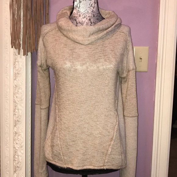 Free People’s We the Free Beatnik Hacci Sweater - Picture 3 of 12